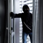 constanta ca in filme recidivistul care a spart casa sefului de la mediu implicat in atacul asupra unui dealer de etnobotanice 693251d4be1d1