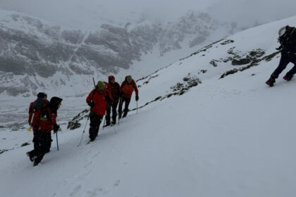 continua cautarile pentru tanarul britanic disparut in munti el plecase acum mai bine de o saptamana spre castelul lui dracula 692ed96f5c88e