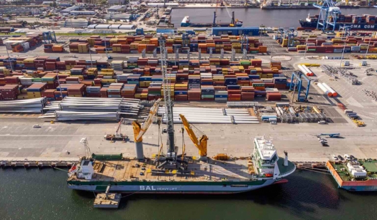 csct isi mareste capacitatea in portul constanta terminal multimodal nou si macarale moderne 6941739db5d01