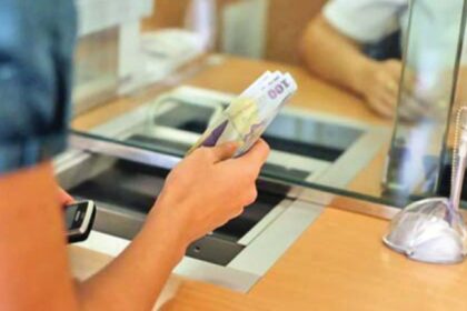 cum s au trezit mai multe persoane din constanta cu poprire pe conturi expertul contabil facea credite cu actele lor 694bc7086bab4