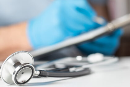 cumulul pensiei cu salariul prelungit de guvern si in 2026 cu prioritate in sanatate si educatie explicatiile lui rogobete 694447c6e8e99