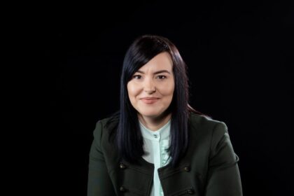 de la emotia lansarii la memoria tiparului reflectii asupra culturii contemporane 693609b8bc1b8