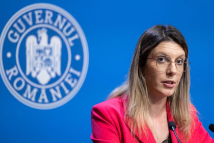 diana buzoianu ameninta cu desfiintarea companiei esz prahova care gestioneaza apa din lacul paltinu 69307bde2c148