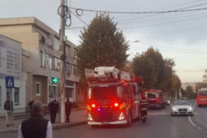 doua autoturisme s au ciocnit intr o intersectie din cernavoda au fost trimisi pompierii si ambulanta 6939246819e6d