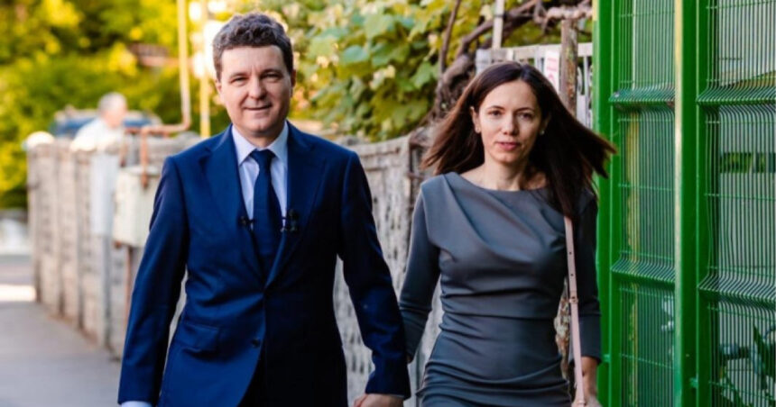 exclusiv care este relatia lui nicusor dan cu cei doi copii ai sai mirabela gradinaru totul este natural 695051015ab98