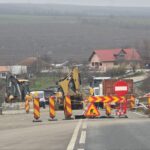 foto mai sunt doar cateva zile pana la termenul final trafic restrictionat in continuare pe dn2a din cauza reparatiilor la podul de la iesire din crucea 6933e57328ee5