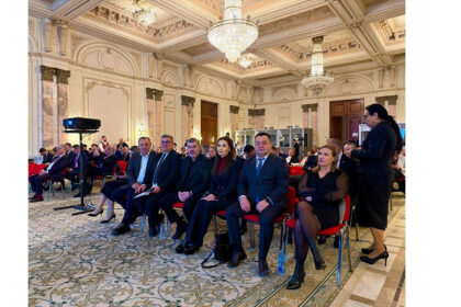 foto reprezentantii udttmr condusi de gelil erseghep au particiat la celebrarea zilei minoritatilor nationale la palatul parlamentului 69439b50efa93