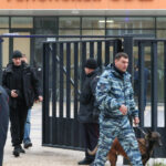 foto un copil a fost ucis intr un atac la o scoala din regiunea moscova atacatorul un adolescent de 15 ani si a recunoscut vina 6941984e4d7c3