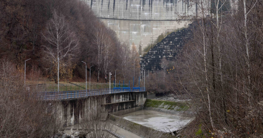 hidroelectrica reporneste in aceasta noapte hidroagregatele de la barajul paltinu 69406d7f33e12