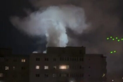 incendiu intr un apartament situat la etajul al optulea al unui bloc din brasov un barbat a suferit arsuri pe fata si pe membre 6944f2106e0a6