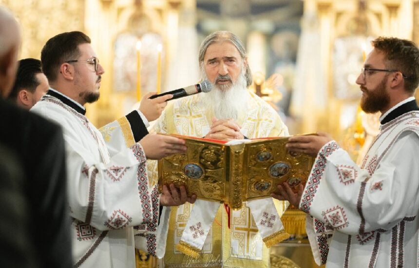 ips teodosie prezent la biserica sfantul gheorghe din palazu mare la inaugurarea monumentului comemorativ cadrilater 100 6939aa1e0e05b