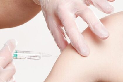 medic din constanta suspectat de luare de mita adeverinte de vaccinare anticovid defiintate decizia finala in pragul craciunului 6932586e9c1b1