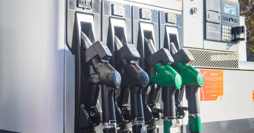 ministrul energiei a fost o mare psihoza ca vor creste preturile la benzina si motorina dar chiar au scazut 69431e93793af