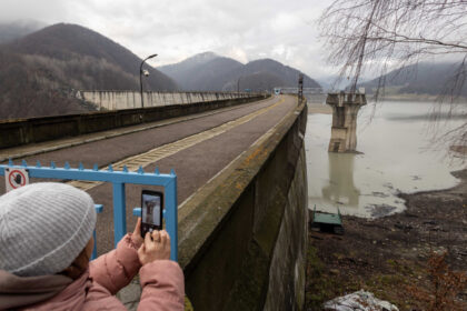 ministrul energiei am decis sa folosim capacitatile disponibile de la ce oltenia si hidroelectrica 693066f27c98d