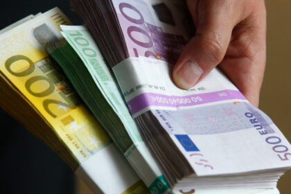 motivul pentru care romania nu poate implementa conceptul de golden visa avize negative pe banda rulanta pentru un proiect retras 6938107ed7b4a