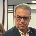 motivul pentru care vergil chitac nu a fost prezent la sedinta in care s a discutat despre compensarea taxei de 200 de lei 6930290c83768