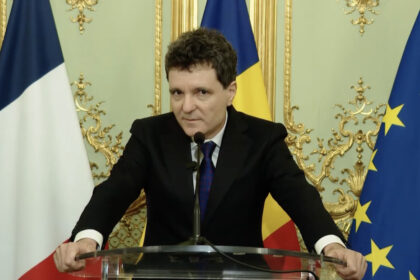 nicusor dan despre alegerile pentru primaria capitalei am pus stampila pe cine am crezut ca duce mai departe 693ddf43d31b4