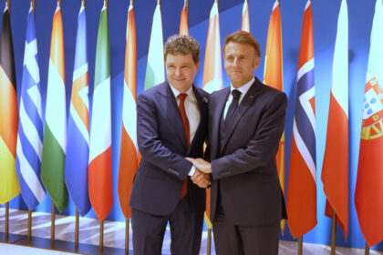 nicusor dan se intalneste cu emmanuel macron la palatul elysee 6937ca25e9d4e