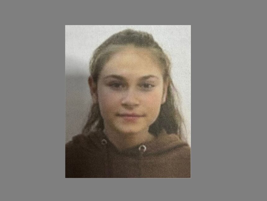 o minora din rasova data disparuta sunati la 112 daca o vedeti pe florina 6933f715ee65a