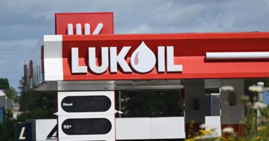 oana toiu benzinariile lukoil pot functiona legal pana in aprilie 2026 6931f086c1488