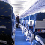 pasagerii supraponderali obligati sa cumpere doua locuri in avion zborurile din sua se scumpesc 69301cfc34af9