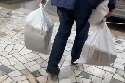 pregatirile pentru alegerile partiale din lumina si dobromir pe ultima suta de metri au fost predati sacii cu buletinele de vot 693439d02357e