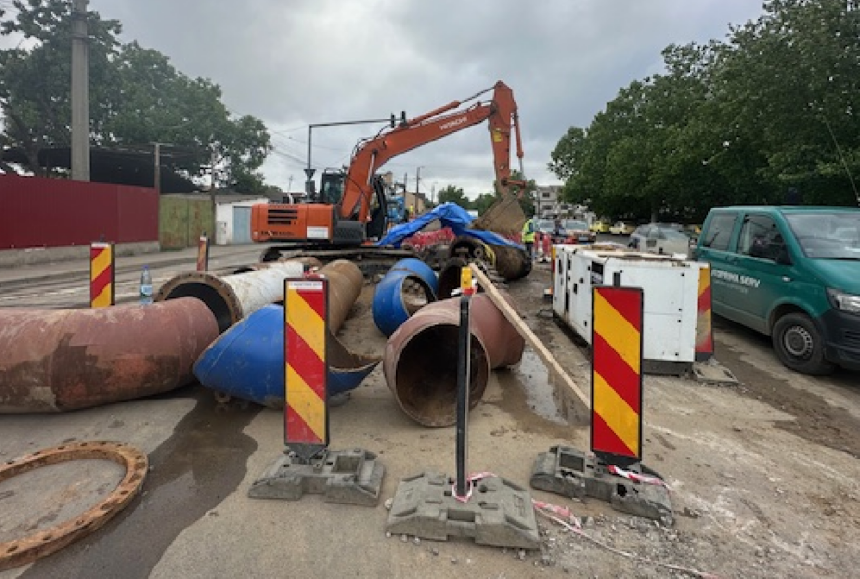 revine apa in tomis nord echipele companiei raja sa au terminat interventia pentru remedierea avariei 694aca0de0222