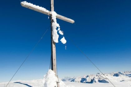 risc de avalanse in carpatii meridionali in perioada 25 27 decembrie grosimea stratului de zapada la munte 694d642b0473d