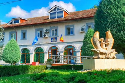 salariile angajatilor din primaria navodari raman in atentia judecatorilor consiliul local duce procesul la curtea de apel 6933ad5491cf7