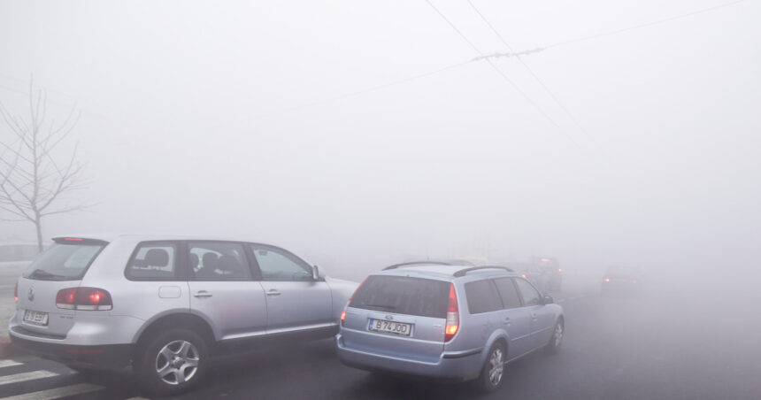 trafic ingreunat de ceata densa in mare parte din tara si risc de polei recomandarile politiei pentru soferi si pietoni 6946d7374f076