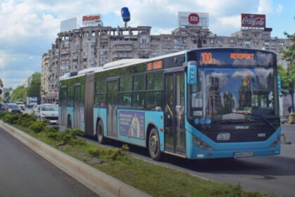 transportul public din zona aeroportului otopeni va fi reorganizat incepand de luni autobuzele 100 si 442 vor circula pe o artera noua 693686a7ca5bc