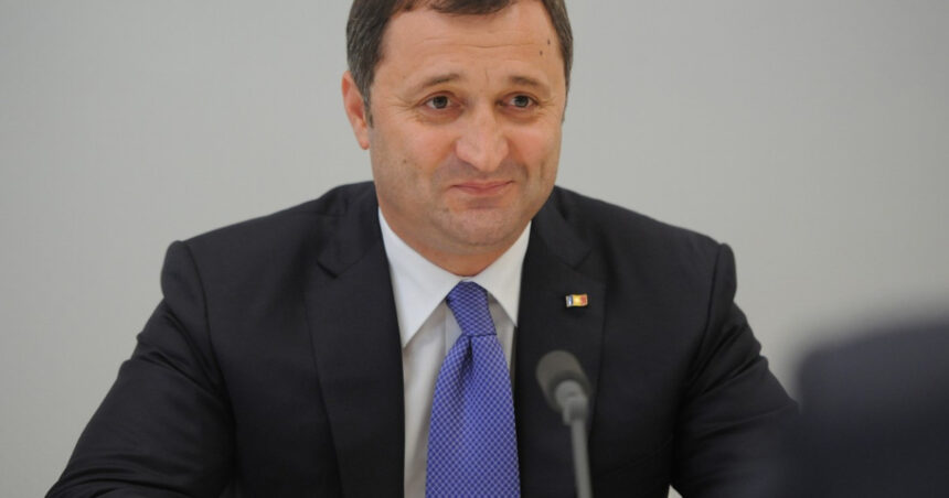 un fost premier din republica moldova a fost condamnat de o instanta franceza la doi ani de inchisoare reactia lui vlad filat 6949500d1f6eb