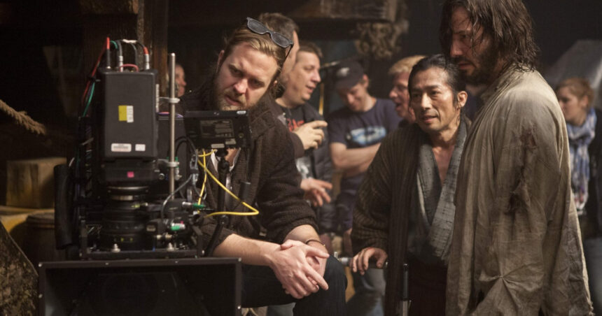 un regizor a inselat netflix cu 11 milioane de dolari pentru un serial fantoma si a luat din bani un ferrari si mai multe rolls royce 693ff5fbaacdf