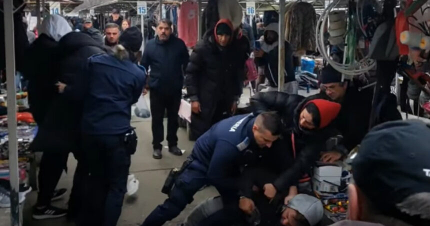 video bataie intr o piata din timisoara scandalul a inceput cand jandarmii au mers acolo sa caute produse contrafacute 6948f133d717b