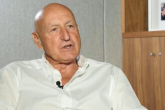 video cum isi comunica romania atuurile bogdan enoiu cu cat o tara e mai departata de noi cu atata imaginea noastra e mai buna 6932b8e50b0da