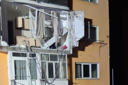 video explozie intr un bloc din bihor o femeie a fost ranita grav 69391f1b534a0