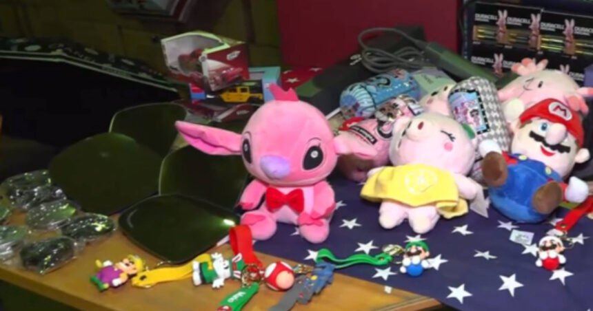 video jucarii cu vopsea toxica si materiale care se desprind usor confiscate in vama din portul constanta 69414aeb0454e