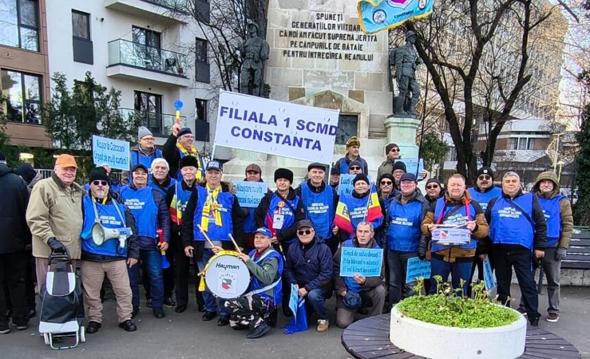 video mii de sindicalisti protesteaza in capitala rezervistii cer promulgarea legii 559 gradul militar este proprietatea noastra 6943fdd346e27