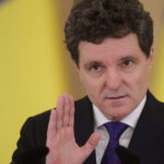 video nicusor dan despre criza apei potabile din prahova vinovatia este la apele romane ce spune despre o demisie a ministrului mediului 69302b133fcc9