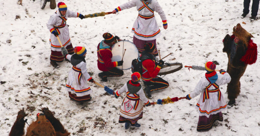 video noapte de cosmar pentru un barbat care a iesit la colindat a fost lovit cu o bata in cap pentru ca nu stia versurile 694e533a77f5c