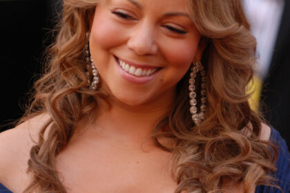 video nou record al artistei mariah carey all i want for christmas is you s a aflat 20 de saptamani in fruntea billboard hot 100 69446b6313606
