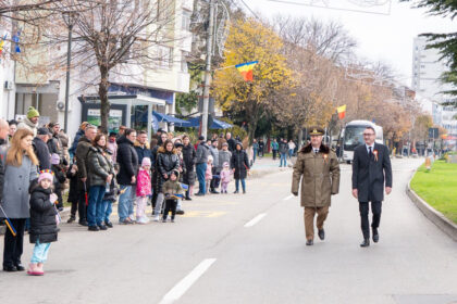 video prefectul si subprefectul de olt au fost plasati sub control judiciar cei doi ar fi tras cu arma intr un poligon al armatei surse 694c4870bb65c