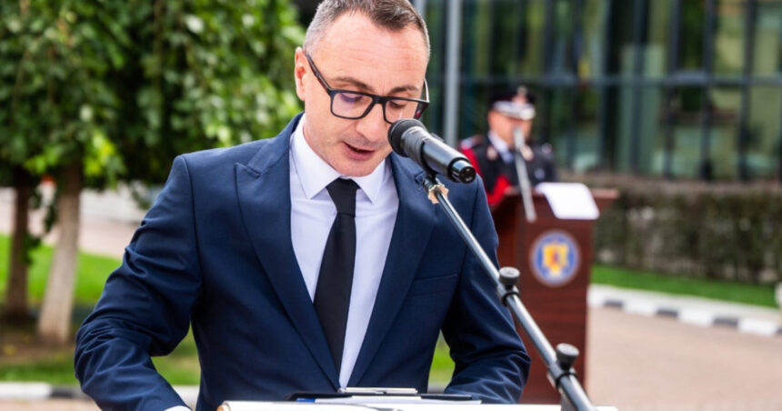 video prefectul si subprefectul de olt au fost retinuti sunt suspectati ca au falsificat documente dupa ce au tras ilegal cu arma surse 694b0e8445f9d