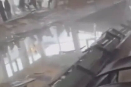 video primele imagini cu tavanul prabusit de la piscina interioara a hotelului din sibiu 694ac4b06b336