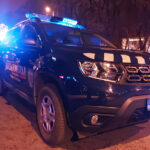 video tanar de 19 ani din medgidia prins cu substante interzise a incercat sa fuga intr un bloc dar a gasit scara incuiata 693fd115624df