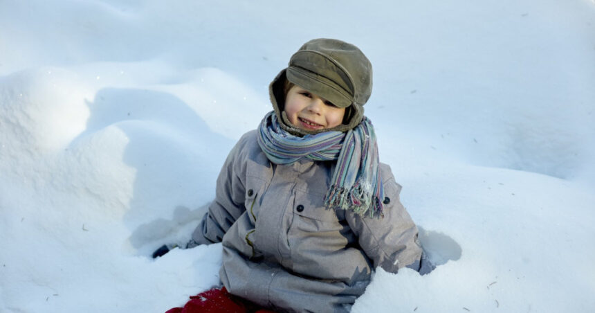 video vremea se raceste brusc si vin ninsorile meteorologii anunta unde va fi viscol si unde stratul de zapada ajunge la 15 20 de centimetri 69491471681c9