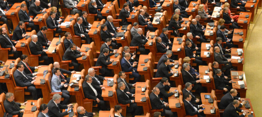 vot final pe legea pensiilor private cum se vor plati banii romanilor bolnavii oncologici nu vor primi suma integrala 694a98d601748