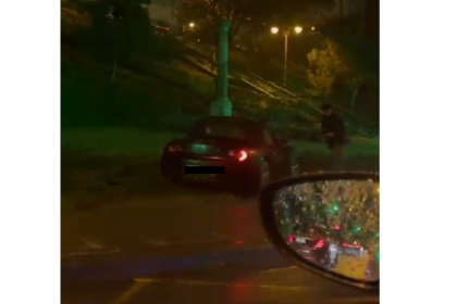 accident pe valea portului din constanta un autoturism de mici dimensiuni a ajuns pe spatiul verde 697d1b50380b3