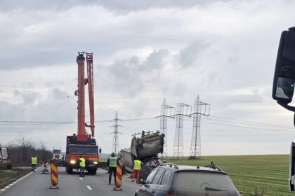 atentie soferi traficul este blocat intre poarta alba si culmea ce se intampla 697b6ad0e51be