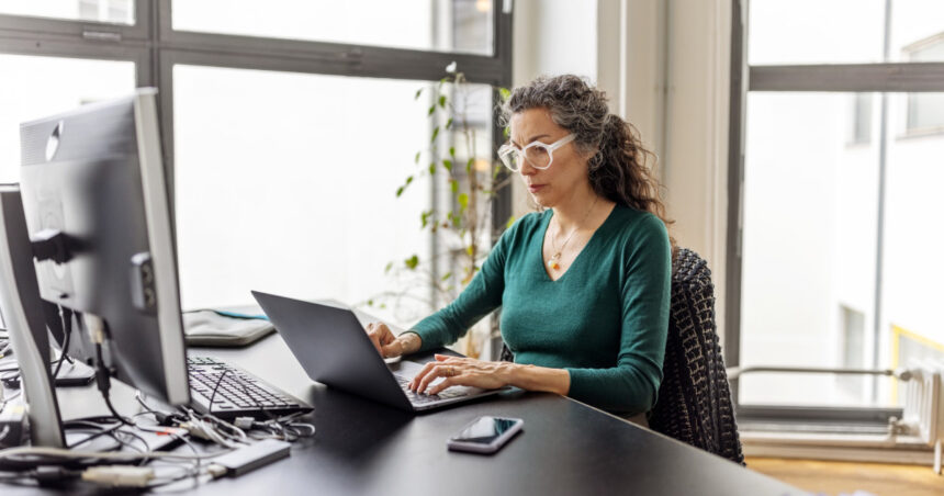 categorii de angajati care beneficiaza de zile suplimentare de concediu de odihna in 2026 care este durata prevazuta de lege 6968757970076